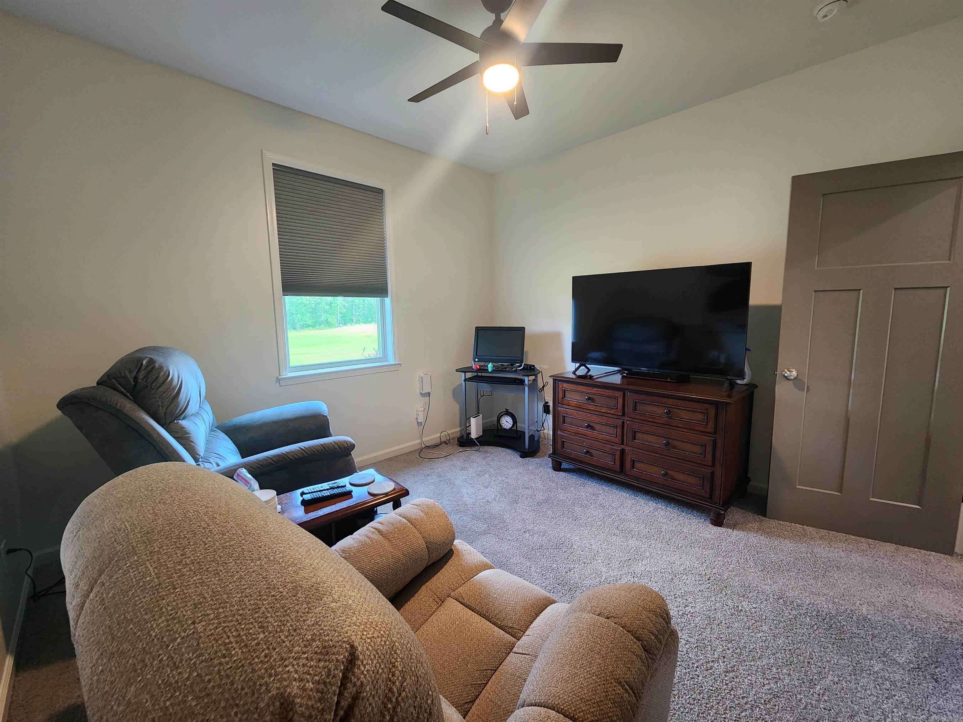 EAGLE RIDGE ESTATES - Residential