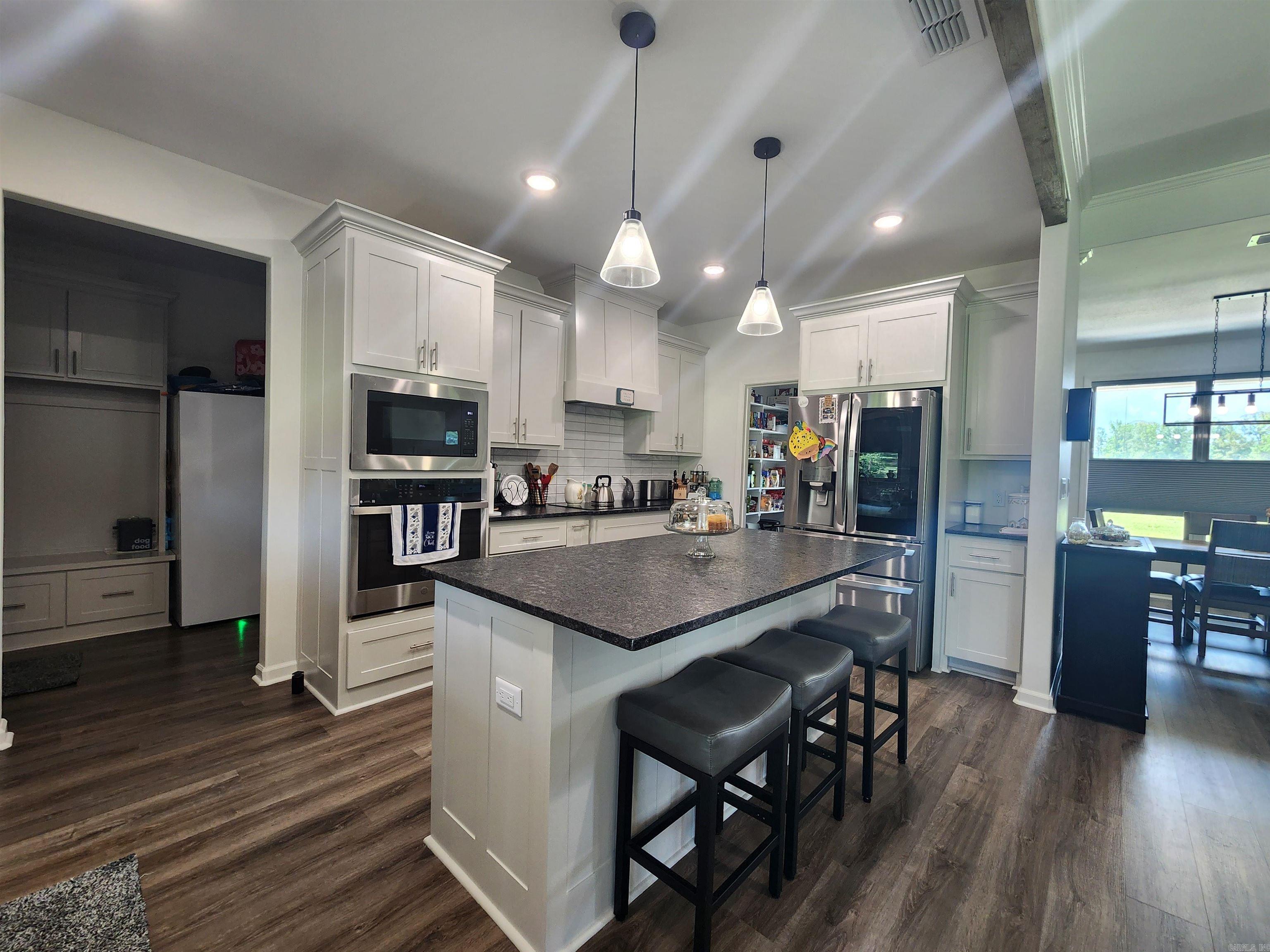 EAGLE RIDGE ESTATES - Residential