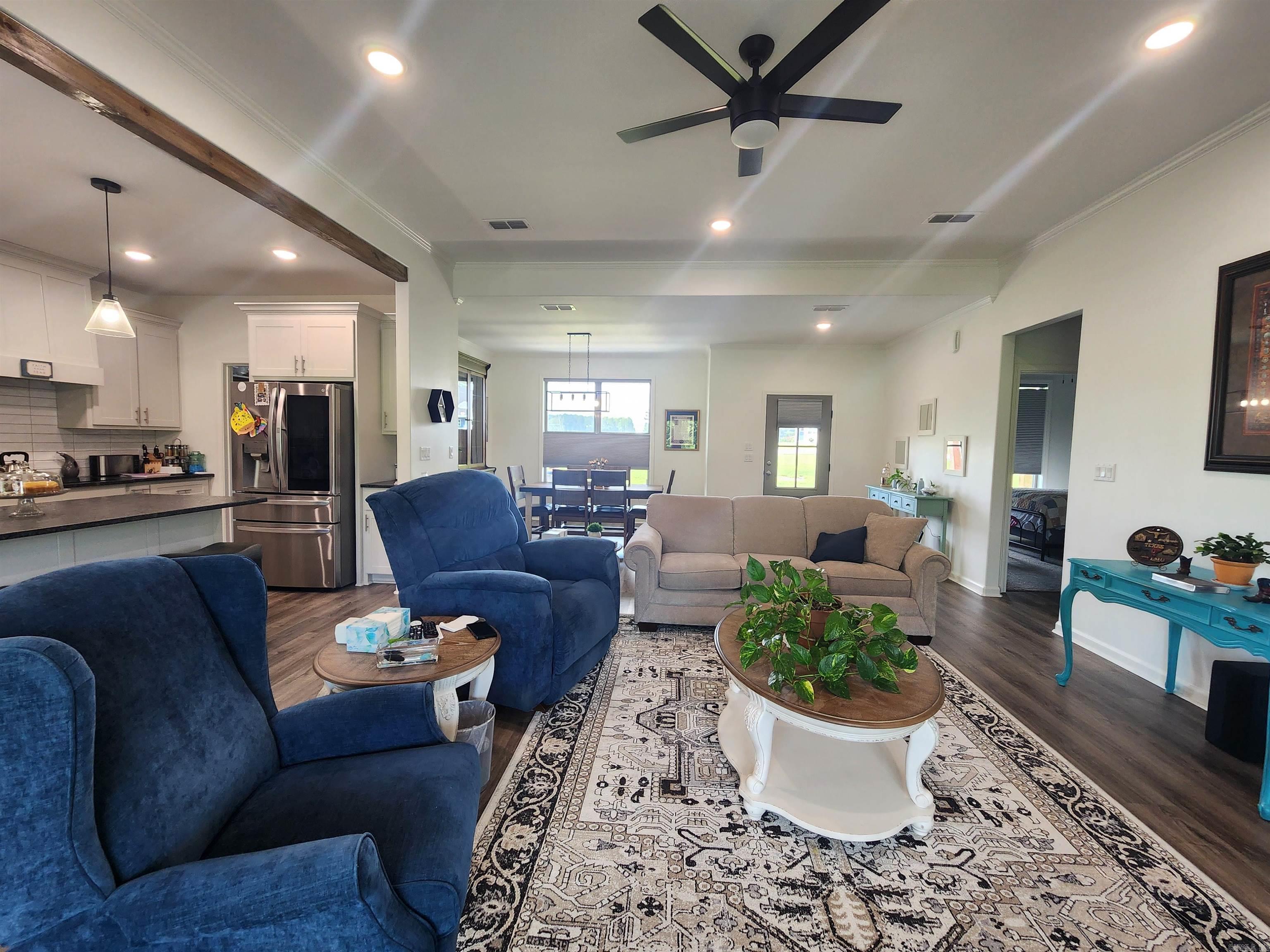 EAGLE RIDGE ESTATES - Residential