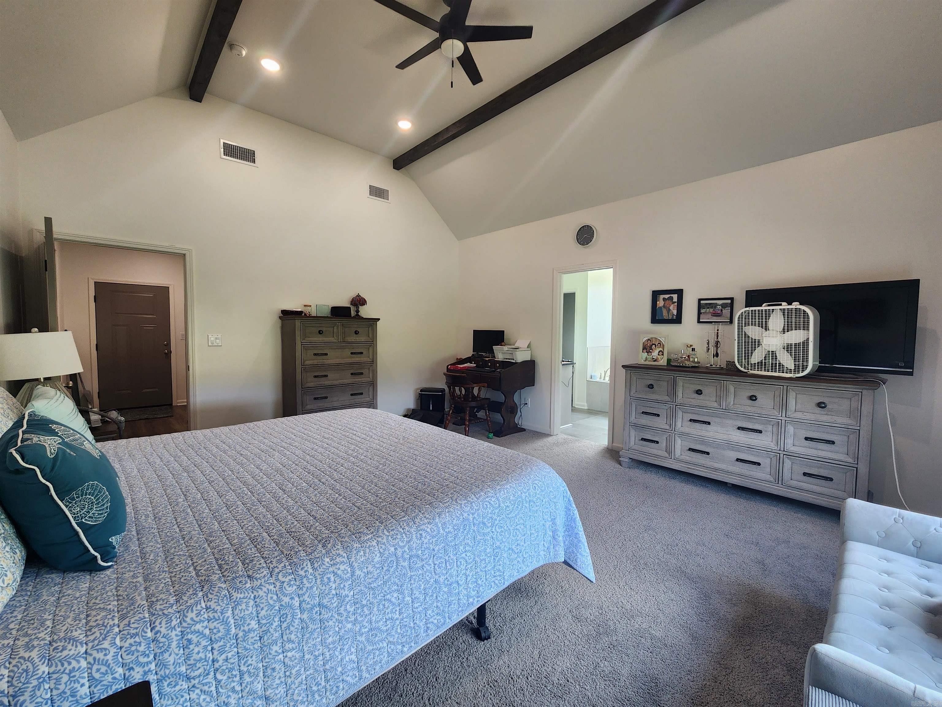EAGLE RIDGE ESTATES - Residential