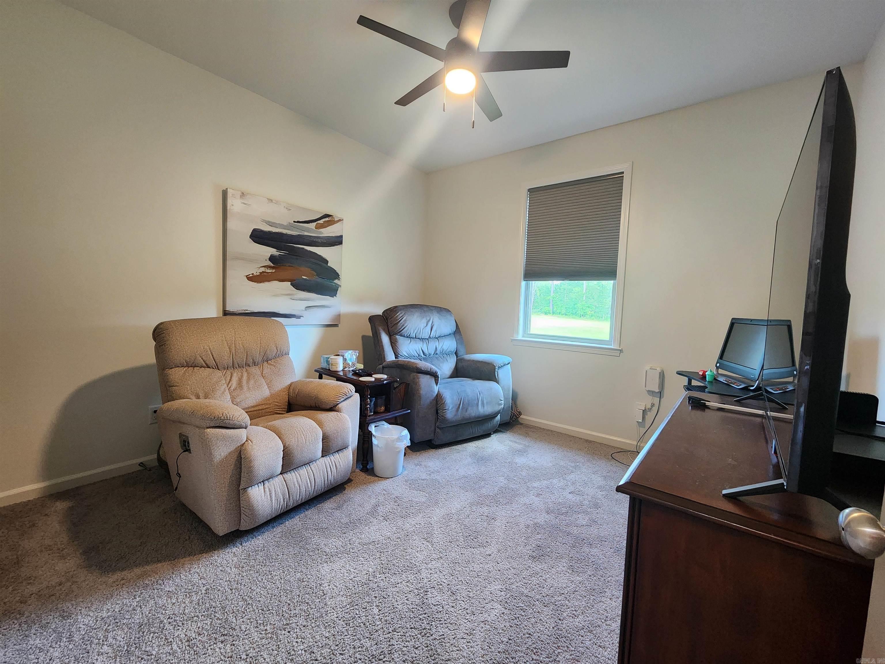 EAGLE RIDGE ESTATES - Residential