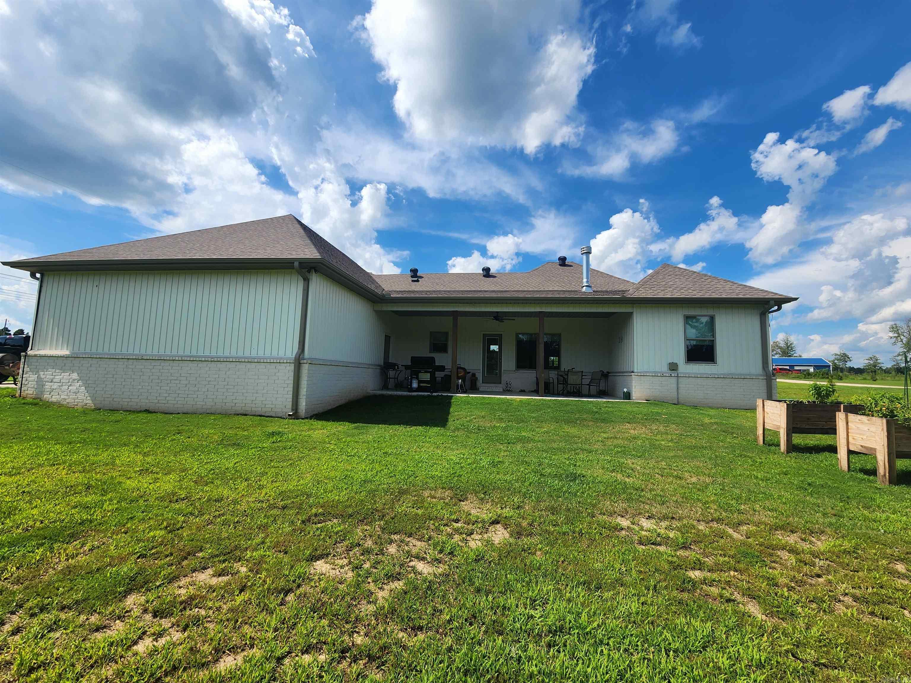 EAGLE RIDGE ESTATES - Residential