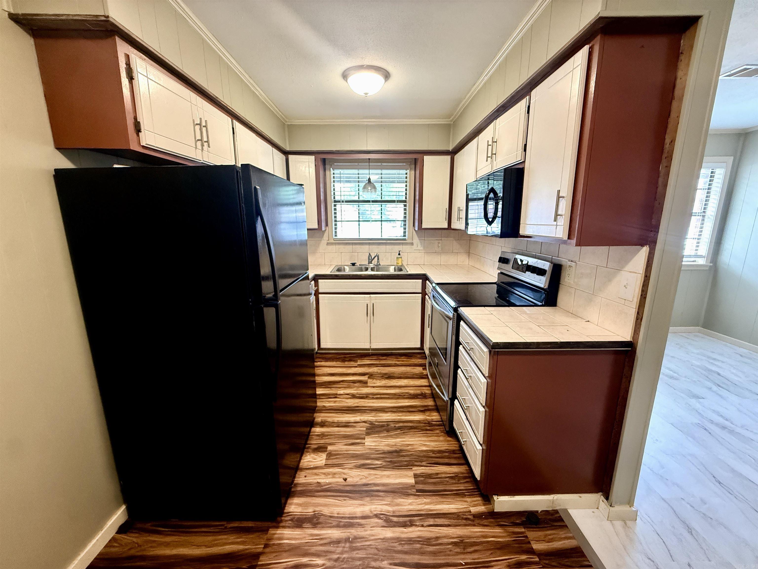 Linwood - Residential Lease