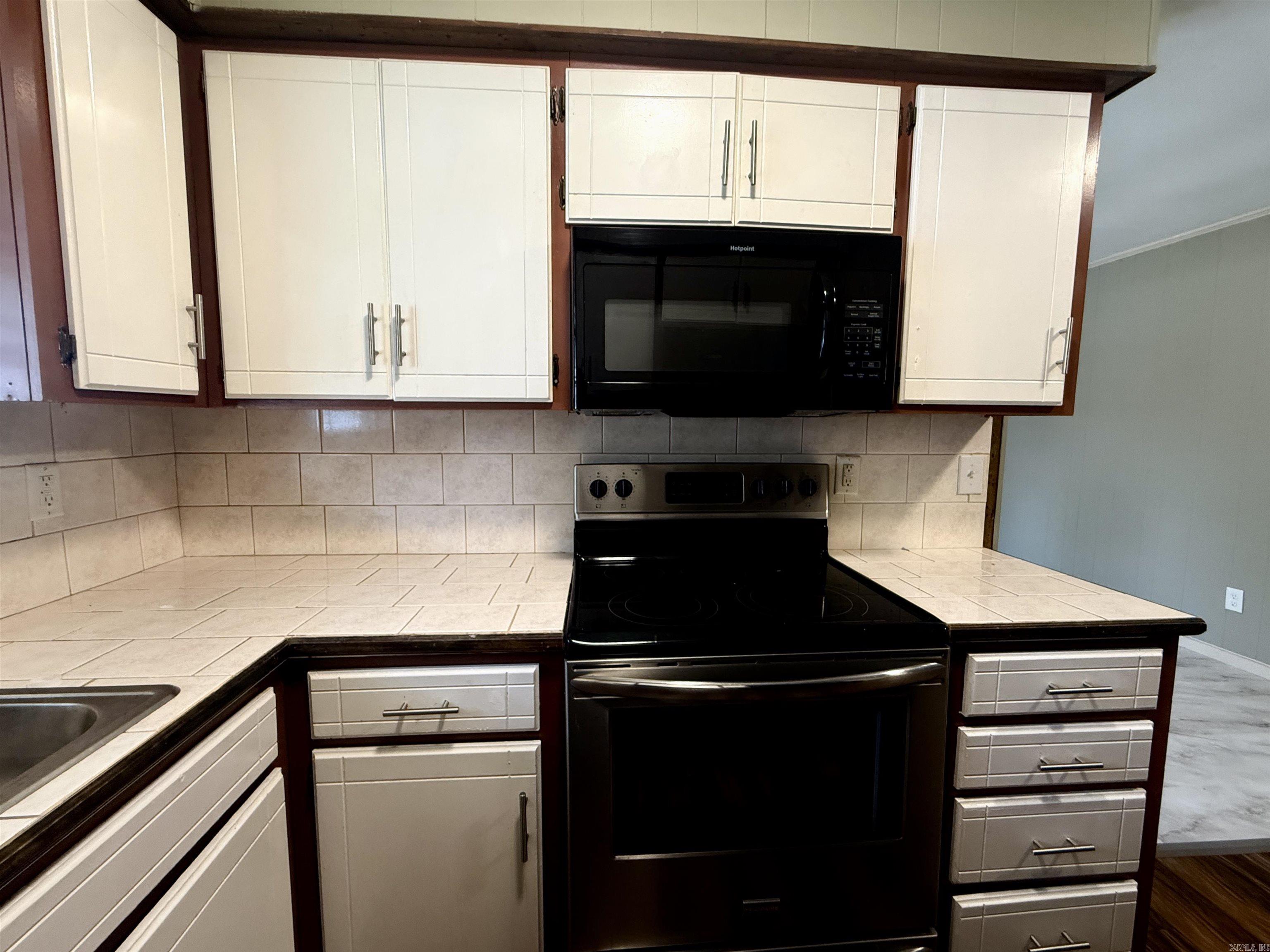Linwood - Residential Lease
