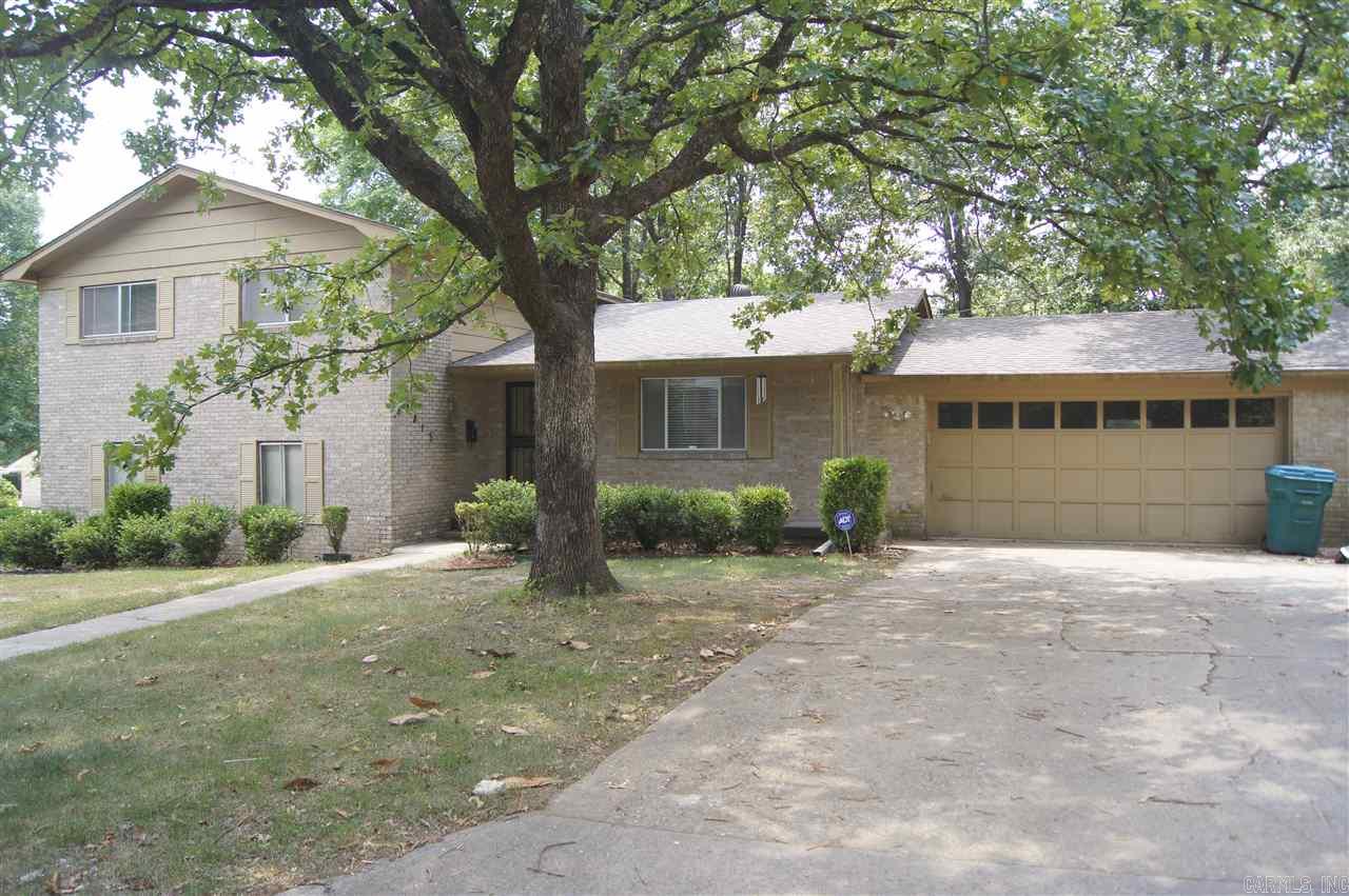 Show/Agent remarks         The kitchen furnished with Range, Dishwasher & Disposal. You will        furnish the fridge        Washer/Dryer connections in separate utility room        Includes: CH/A, plenty of closet space, hardwood/carpet/vinyl        floors, Den & Bonus Room, sprinkler system, large fenced yard, 2        car garage & storage        Convenient: area shopping, restaurants, I430        Animals may be allowed if requirements are met