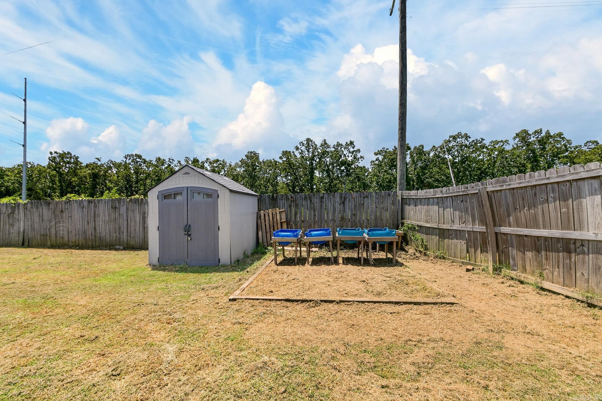CROSS CREEK - Residential