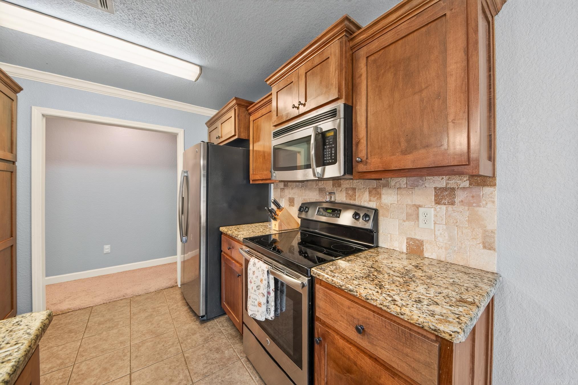 CROSS CREEK - Residential