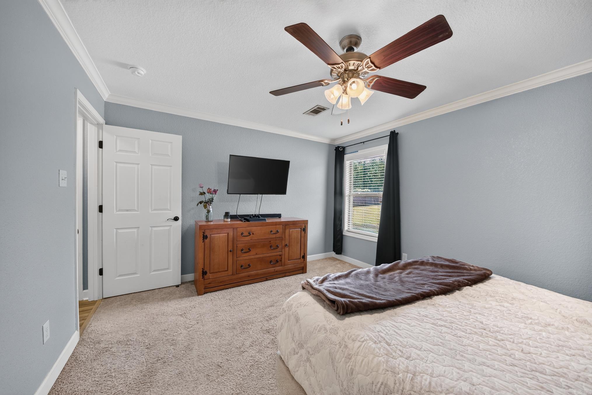 CROSS CREEK - Residential