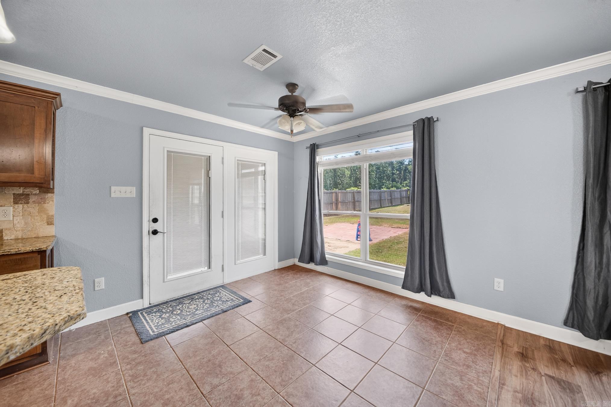CROSS CREEK - Residential