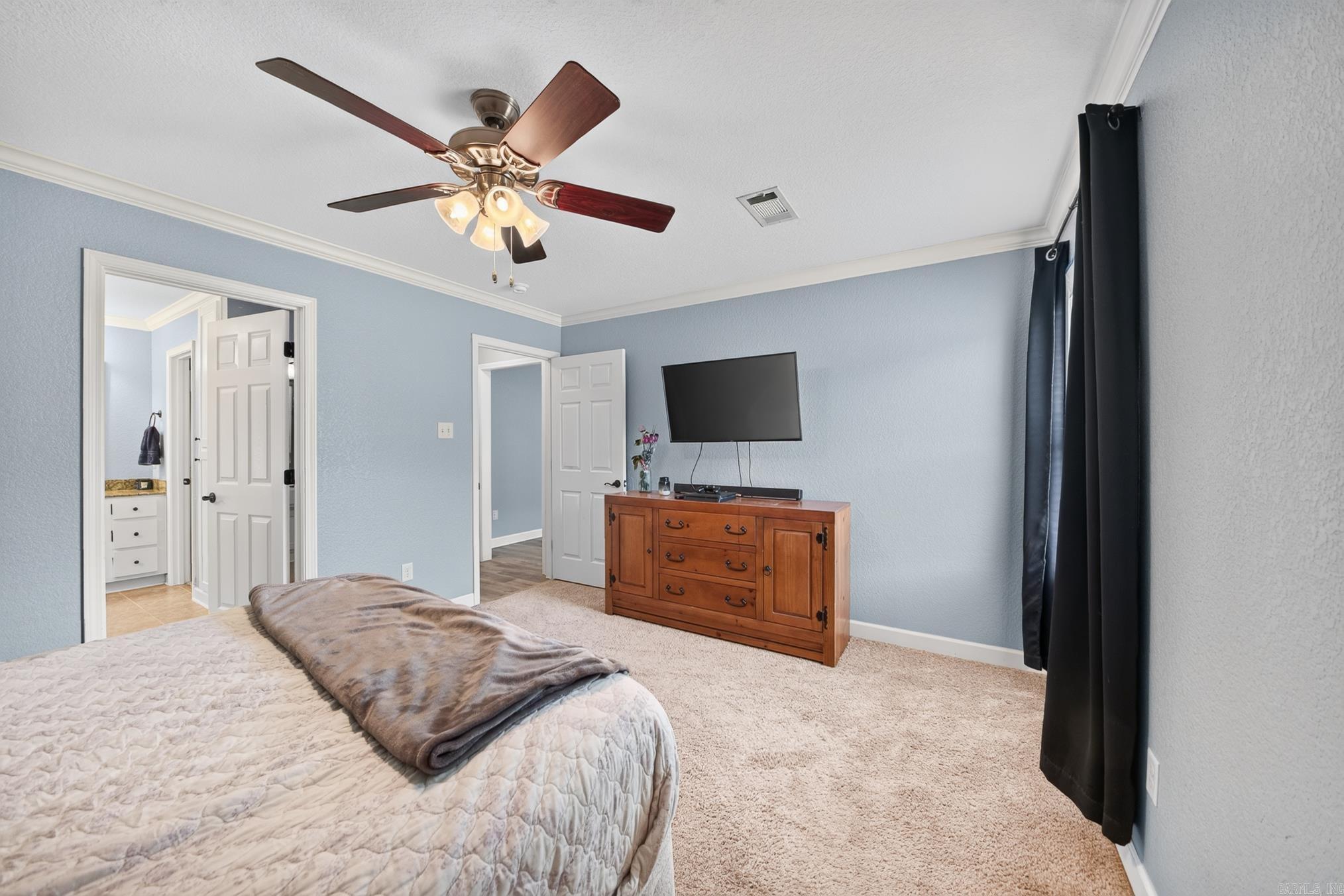CROSS CREEK - Residential