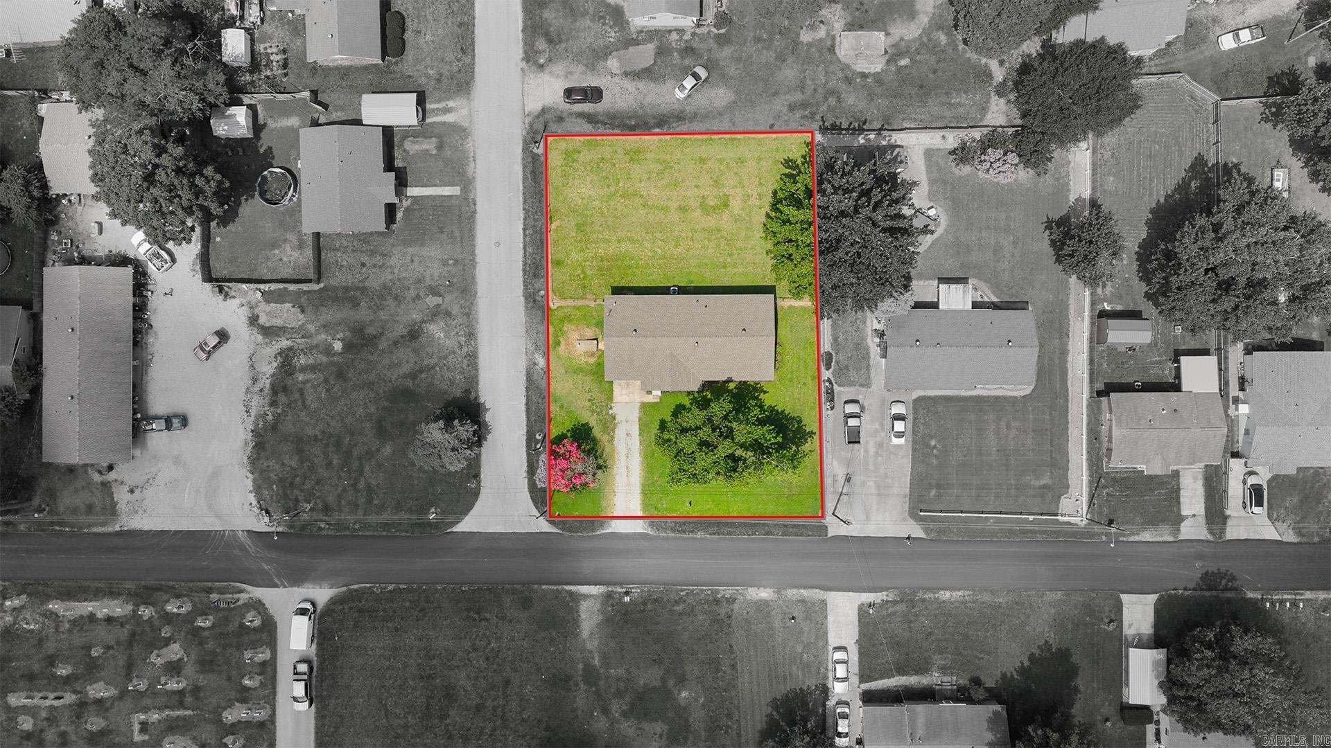 REPLAT E1/2 LOT 5 COBB & LEE - Residential