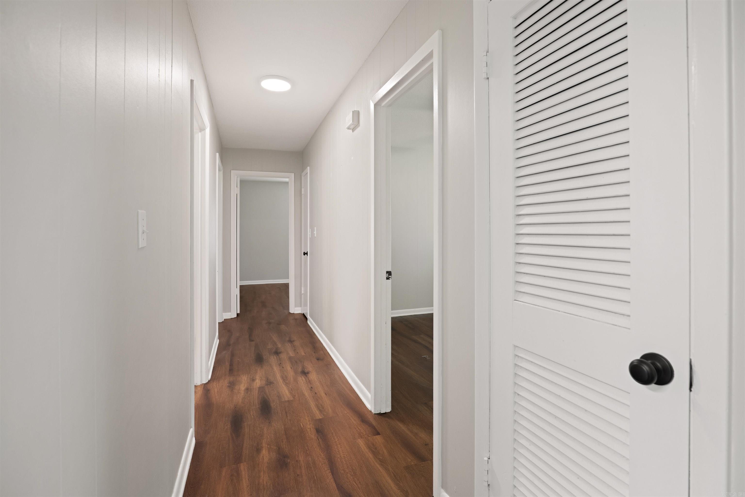 REPLAT E1/2 LOT 5 COBB & LEE - Residential