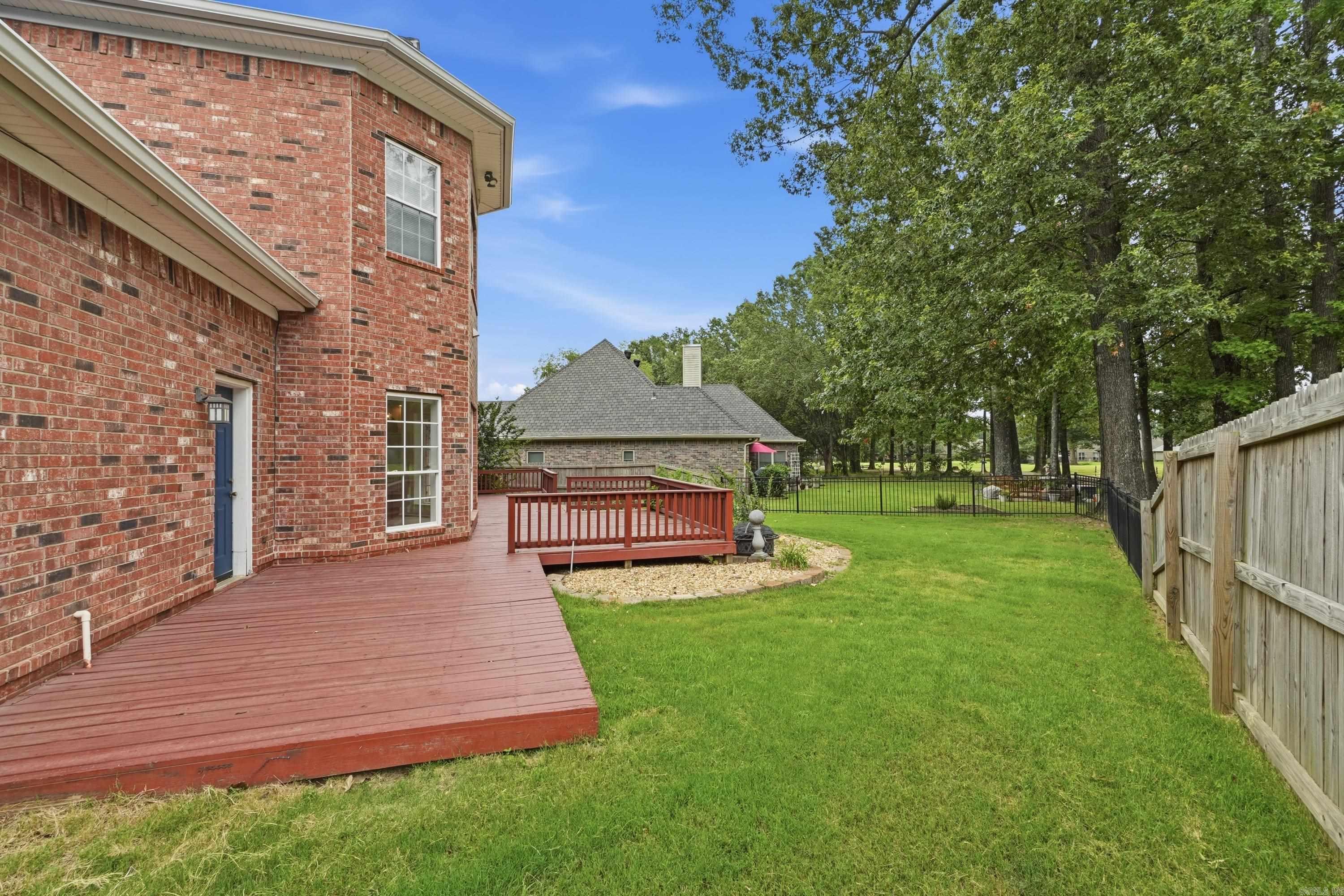 COUNTRY CLUB OF ARK THE - Residential
