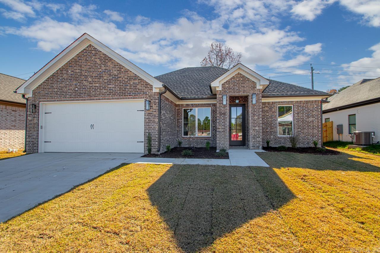 SPENCER CROSSING LLC - Residential