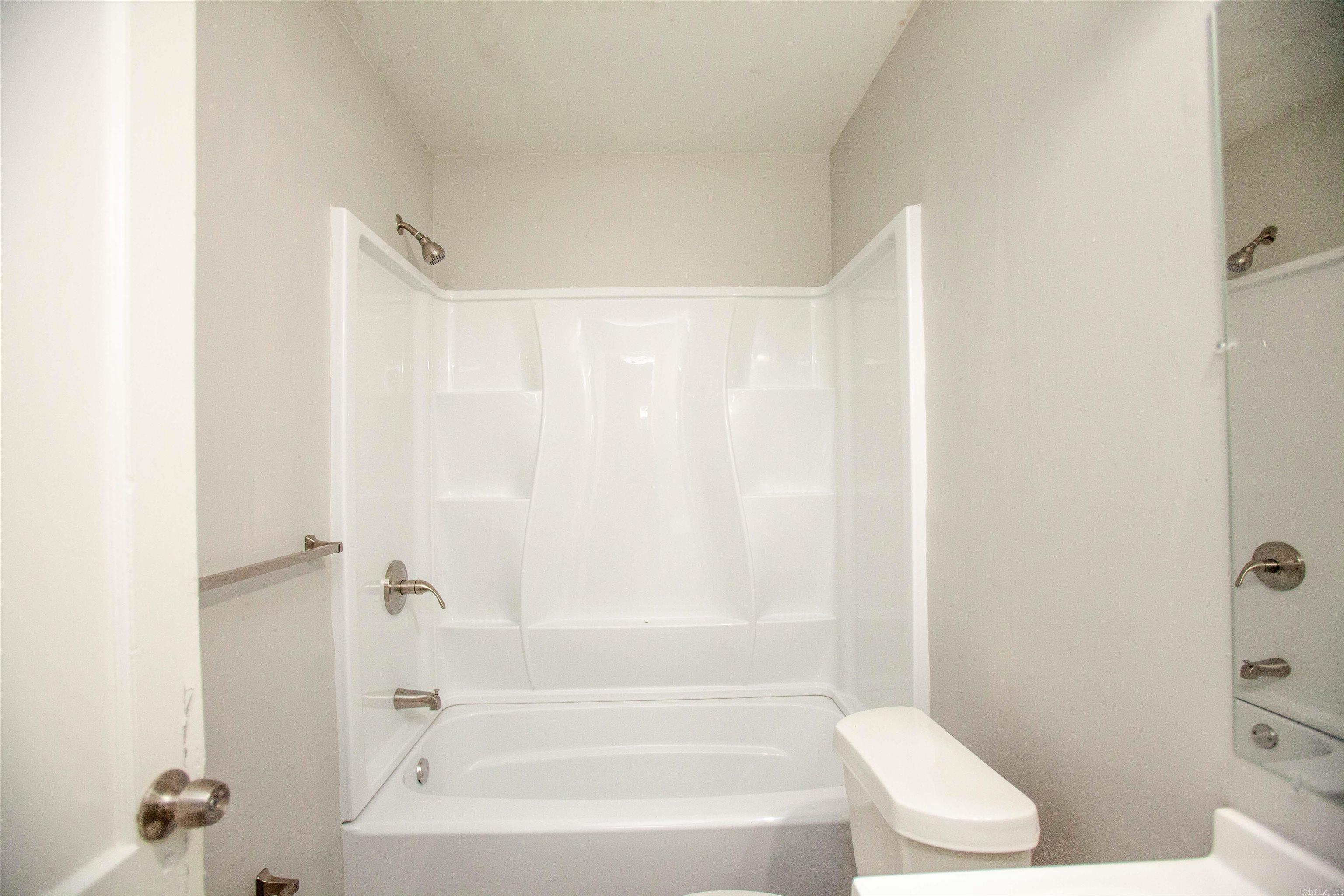 Missouri Pacific - Residential Lease