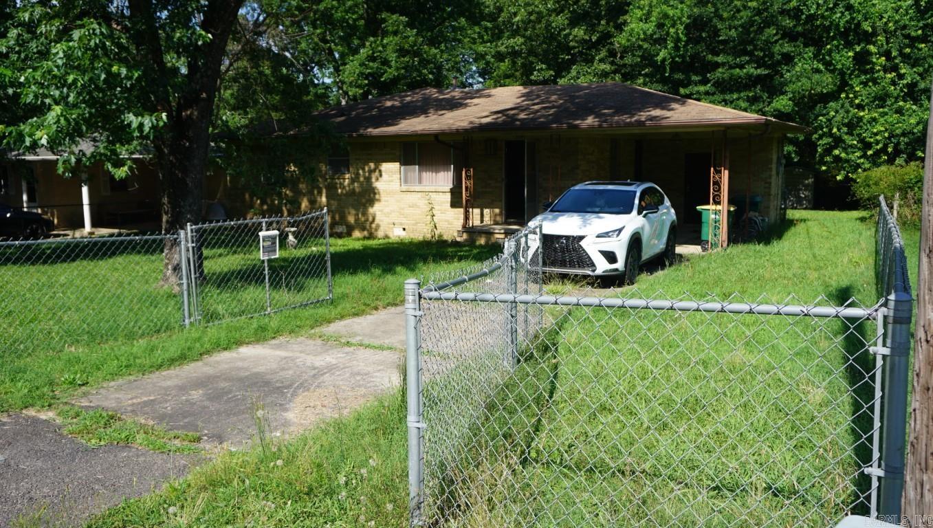 Live Auction with Online Bidding Tuesday, July 21st at 11AM 8523 Community Rd. Little Rock, AR 72209 1,549+/- SF Brick Home on 0.48+/- Acre Lot. Inspection will be Friday, July 17th 11AM to Noon