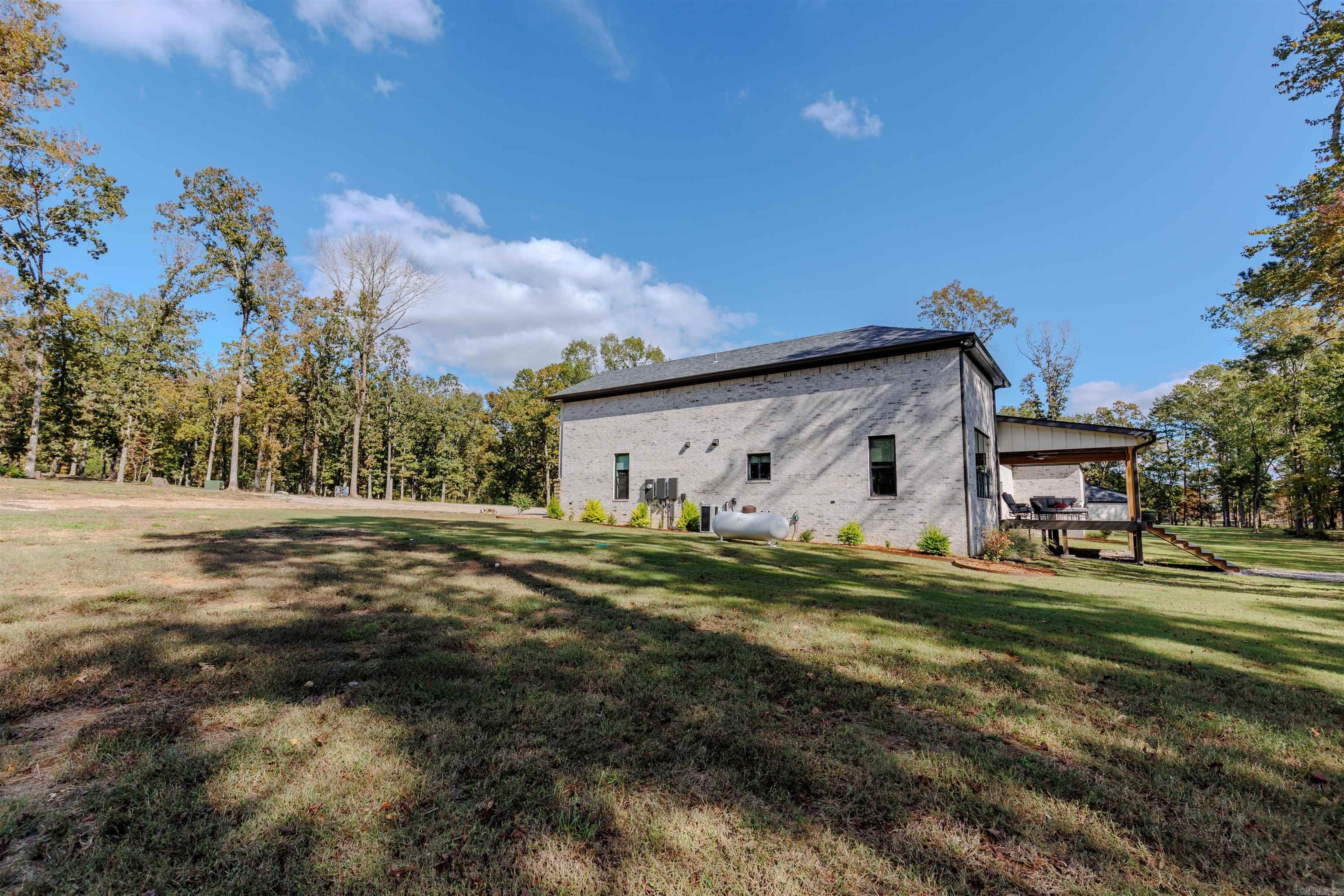 TOMS COVE - Residential