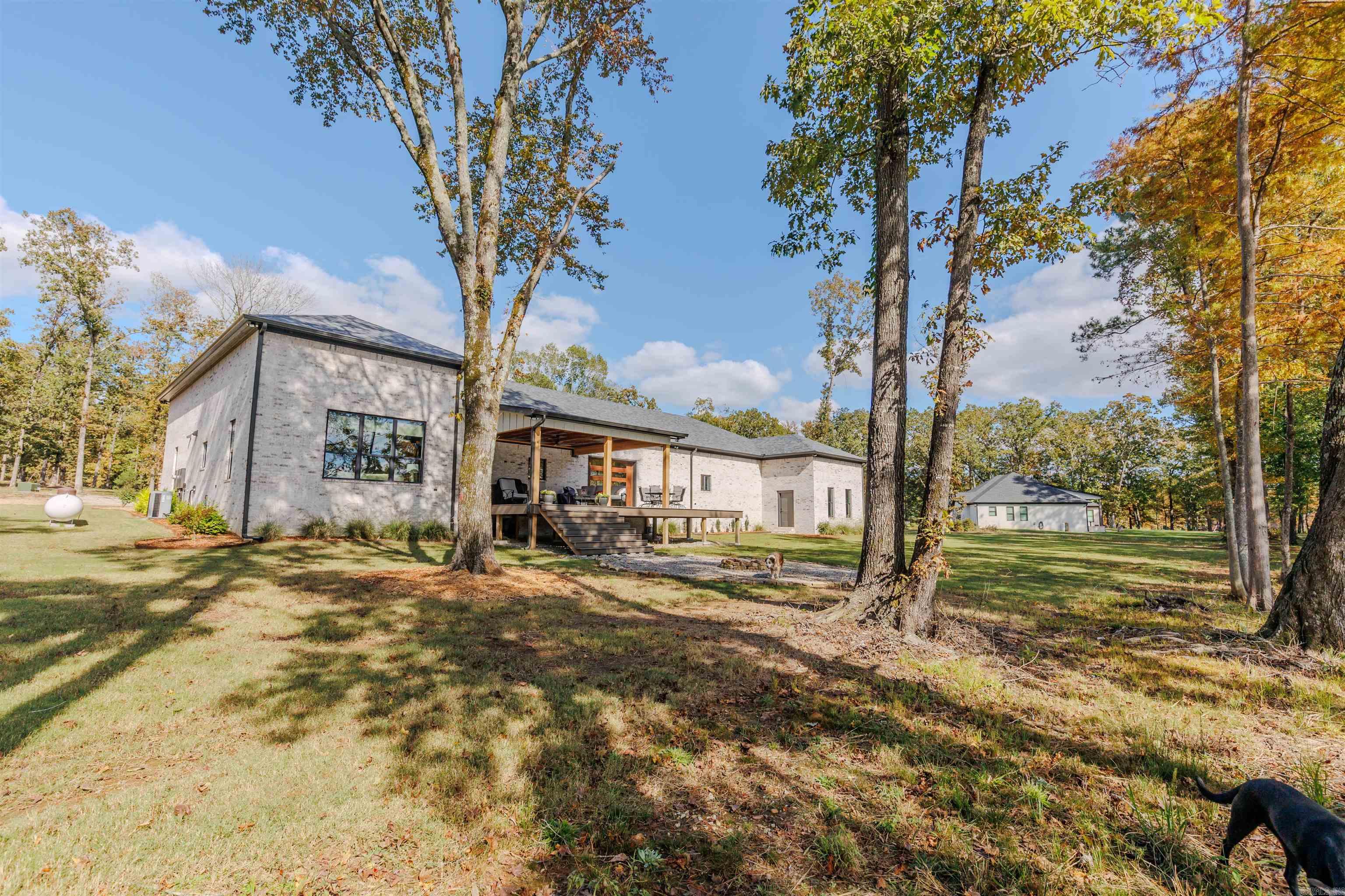 TOMS COVE - Residential