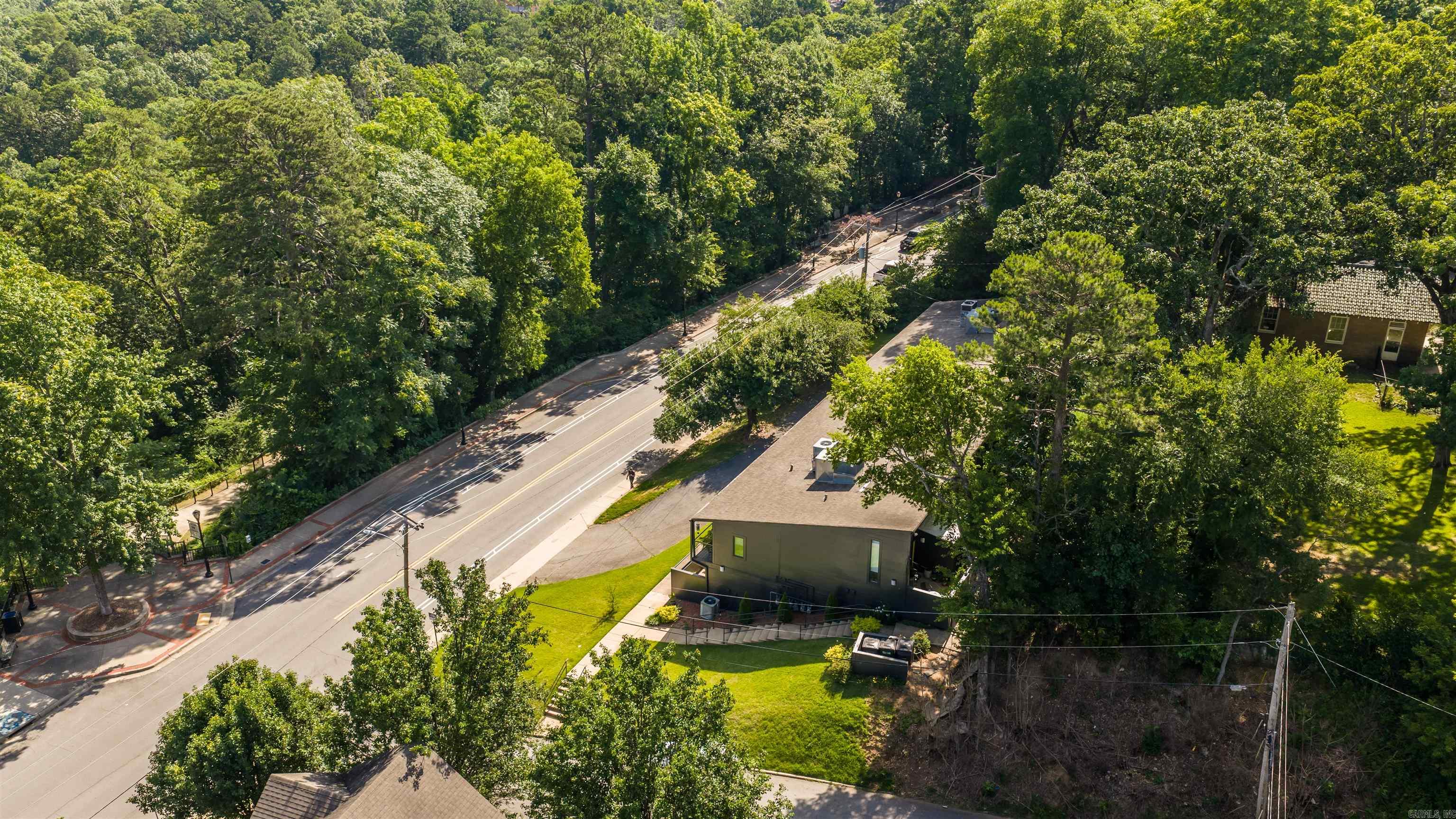 2423 KAVANAUGH HPR - Residential