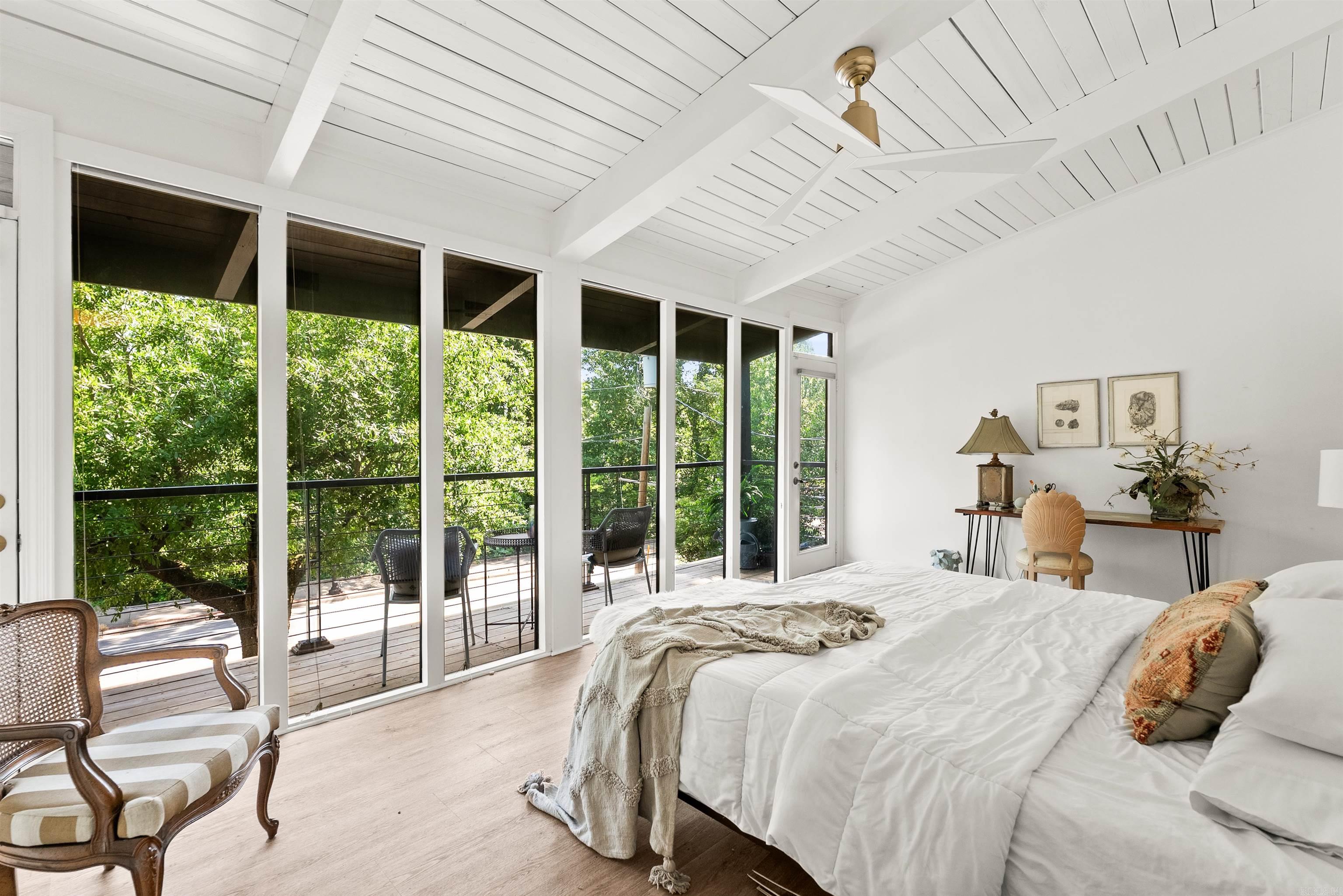 2423 KAVANAUGH HPR - Residential