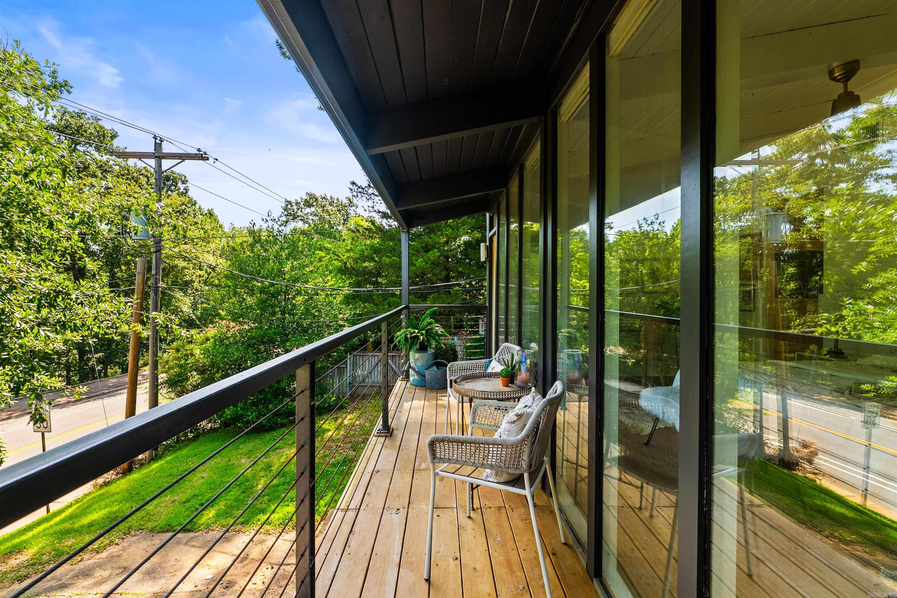 2423 KAVANAUGH HPR - Residential
