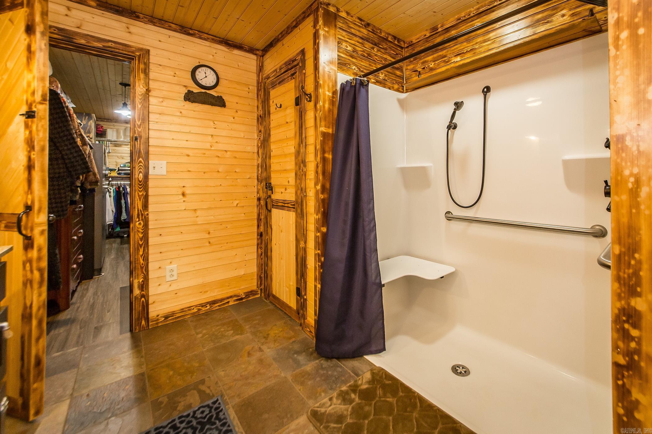 Lakeshore Hills-Andersons Lake - Residential