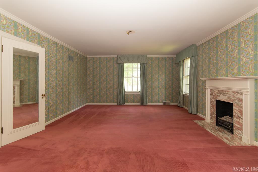 BEVERLY PLACE - Residential