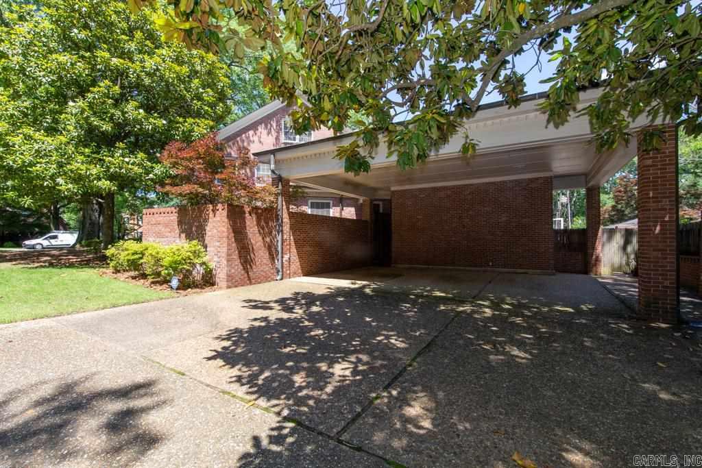 BEVERLY PLACE - Residential