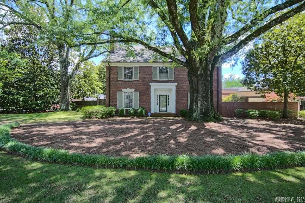 BEVERLY PLACE - Residential