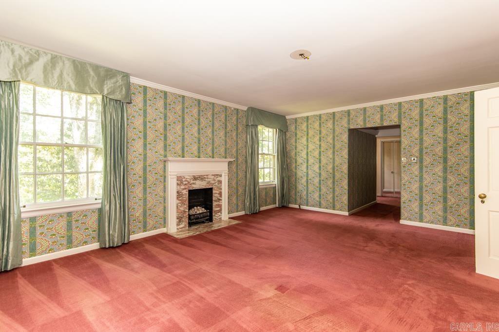 BEVERLY PLACE - Residential