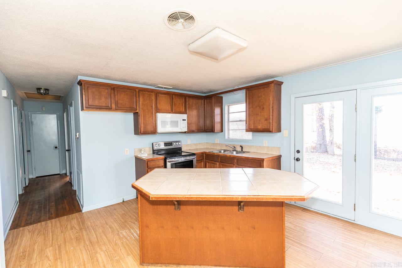 SOUTH GATE - Residential