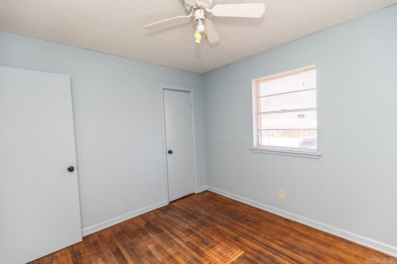 SOUTH GATE - Residential