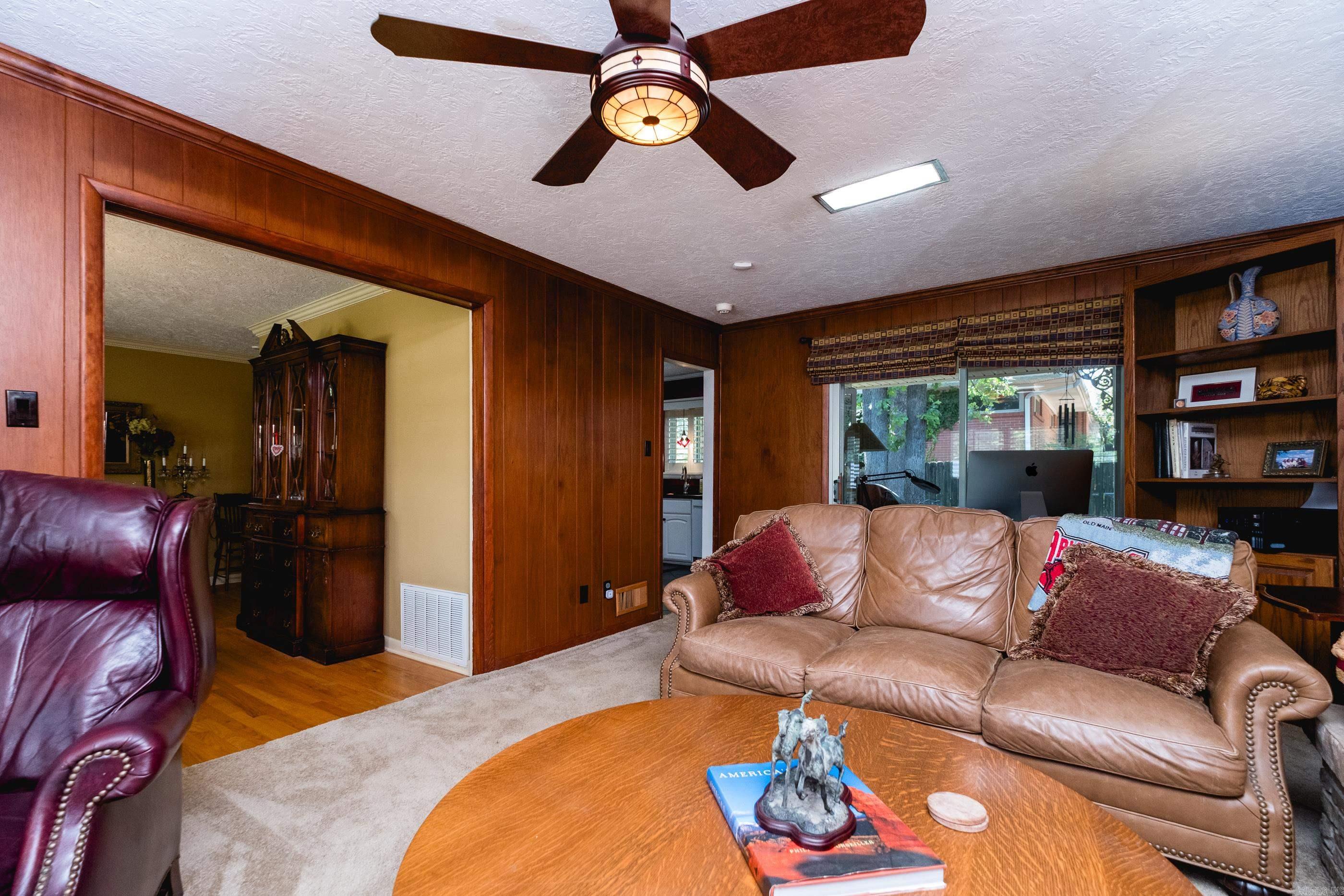 PLEASANT HILL - Residential