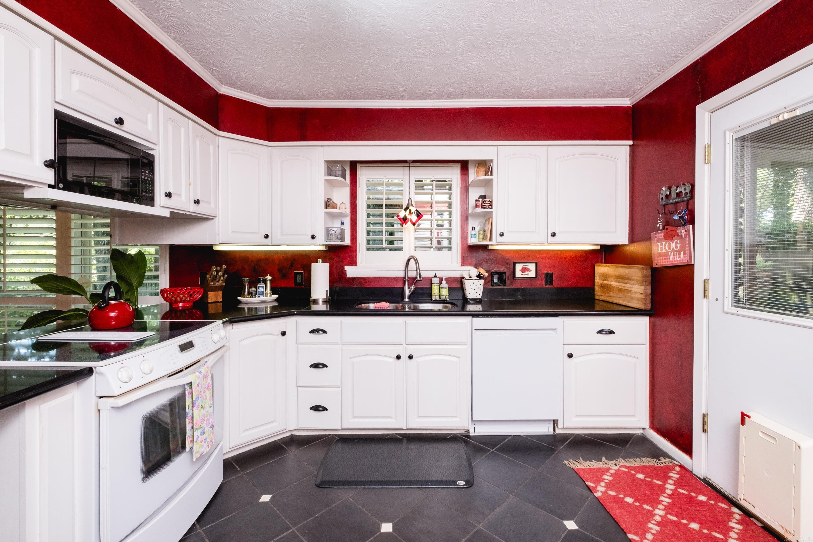 PLEASANT HILL - Residential