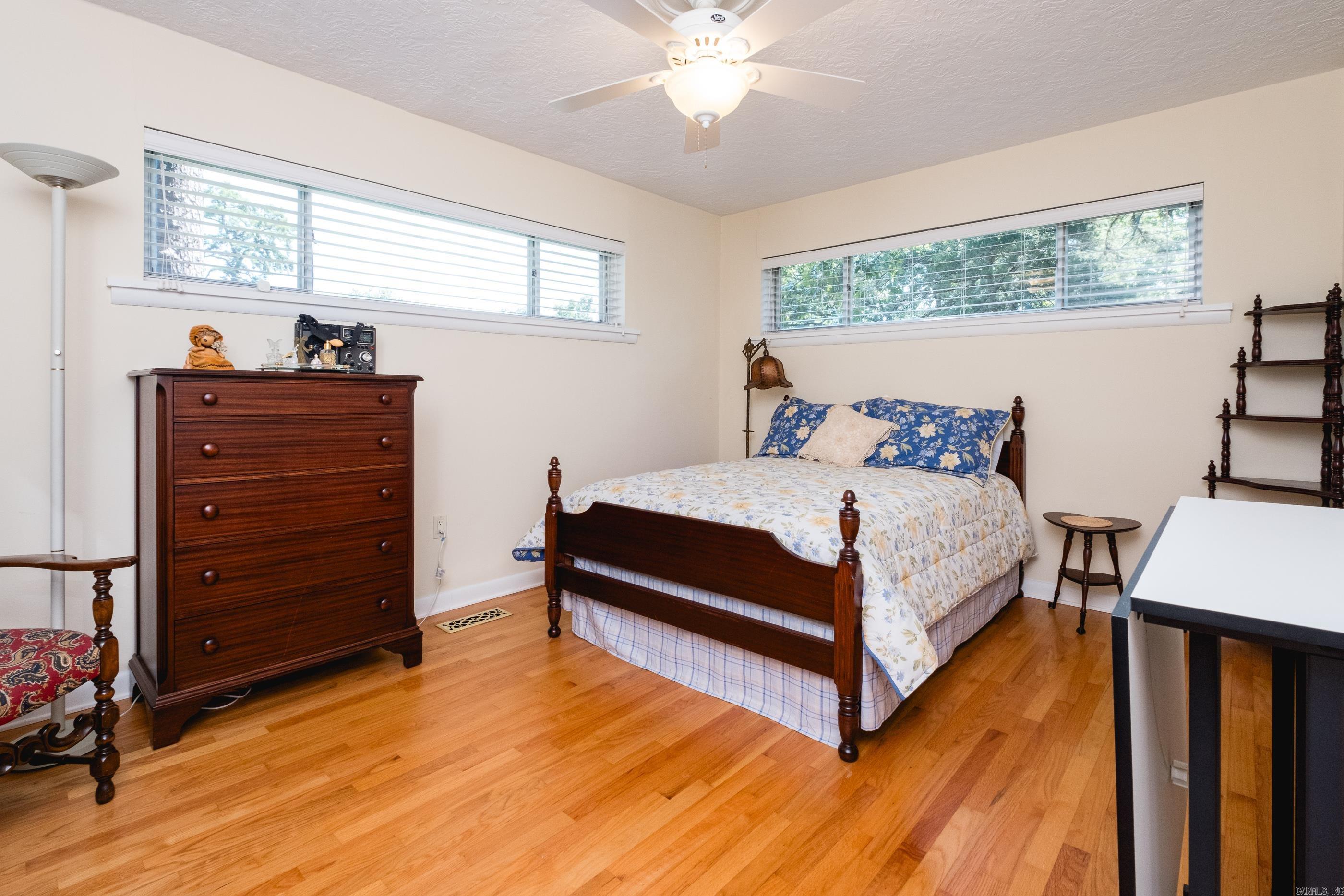 PLEASANT HILL - Residential