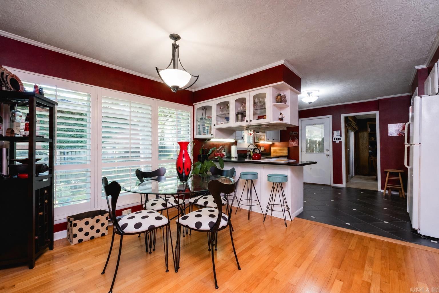 PLEASANT HILL - Residential