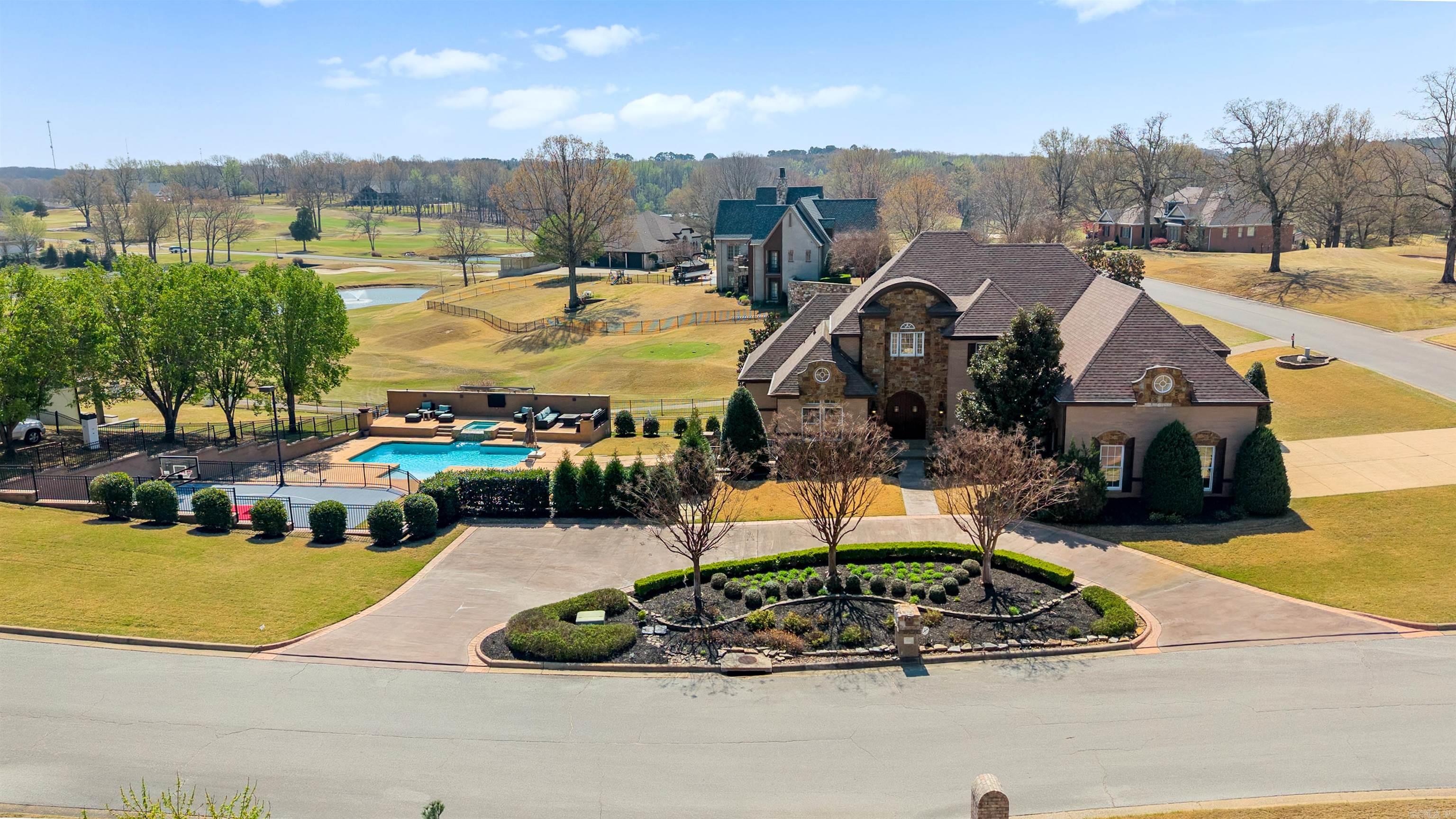 Ridgepointe Country Club - Residential