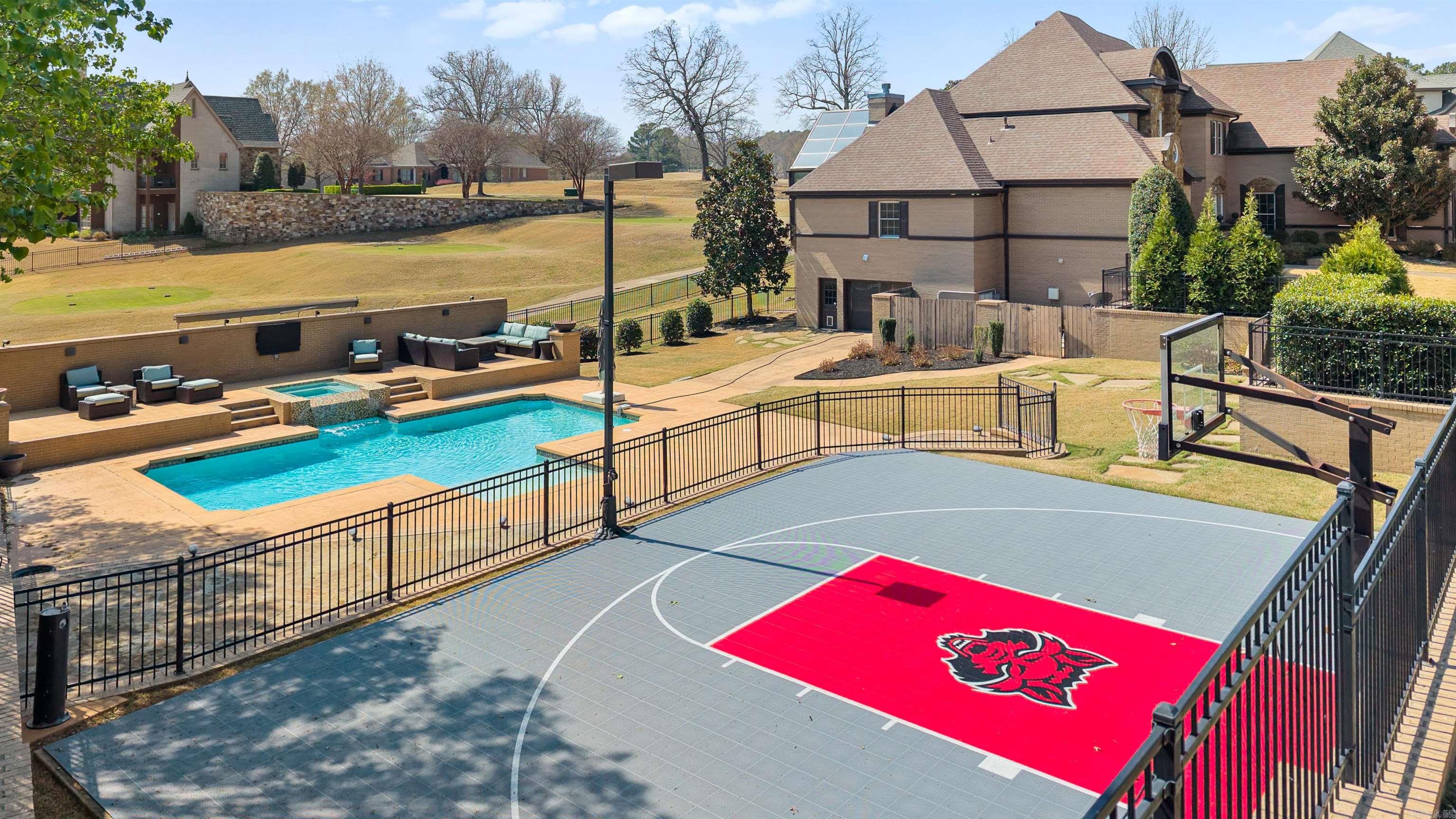 Ridgepointe Country Club - Residential