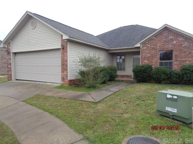 VA OWNED PROPERTY. ONE STORY BRICK AND VINYL SIDED HOME. PRIVACY FENCED BACK YARD.Seller does not pay customary closing costs: including title policy, escrow fees, survey or transfer fees. Proof of funds required on cash transactions ; Lender Pre-Approval letter for financed offers (dated within last 30 days) THIS PROPERTY MAY BE ELIGIBLE FOR SELLER FINANCING (VENDEE)
