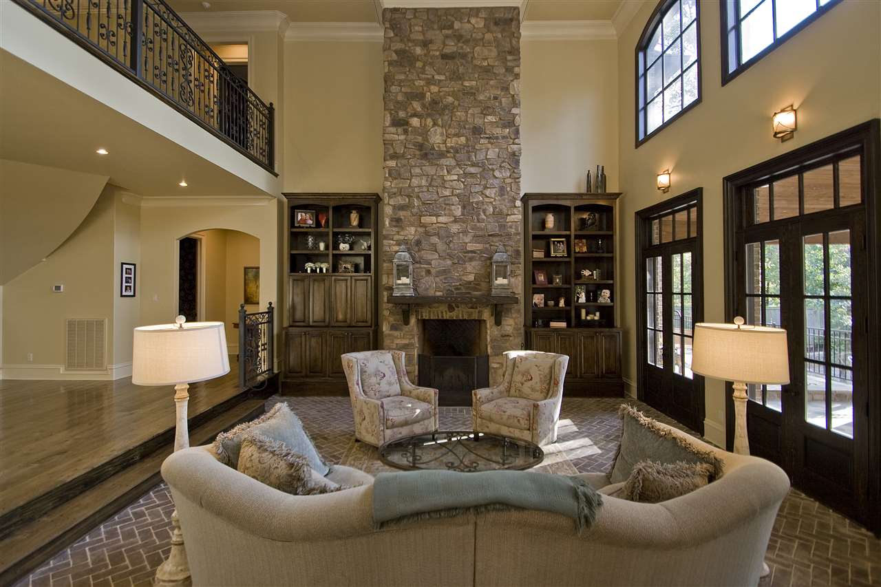 CHENAL VALLEY SOLOGNE CIRCLE - Residential
