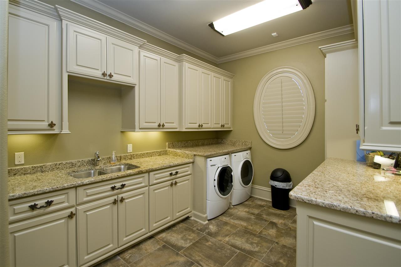 CHENAL VALLEY SOLOGNE CIRCLE - Residential