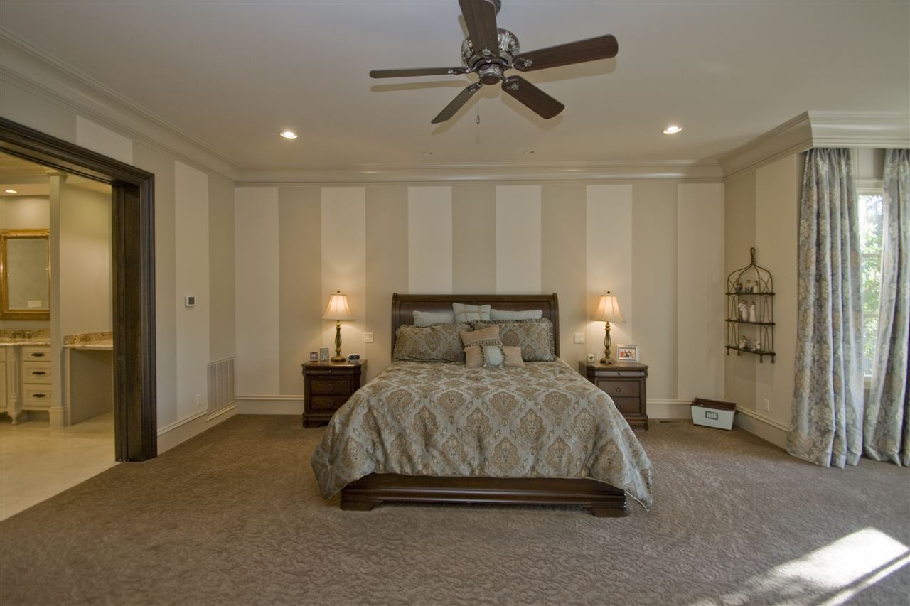 CHENAL VALLEY SOLOGNE CIRCLE - Residential