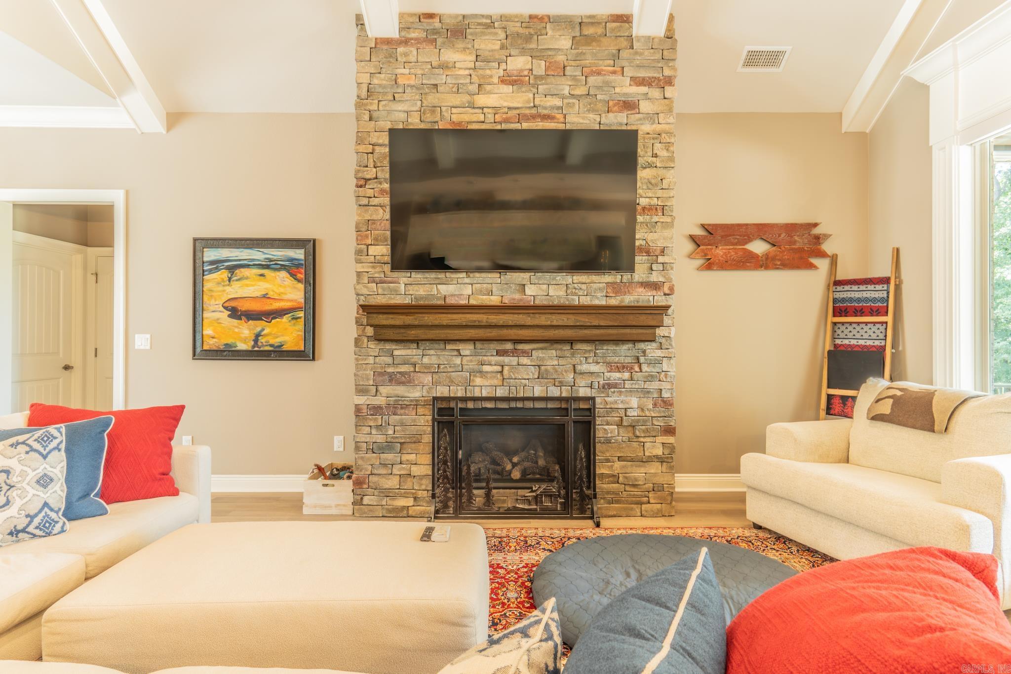 LADERA - Residential