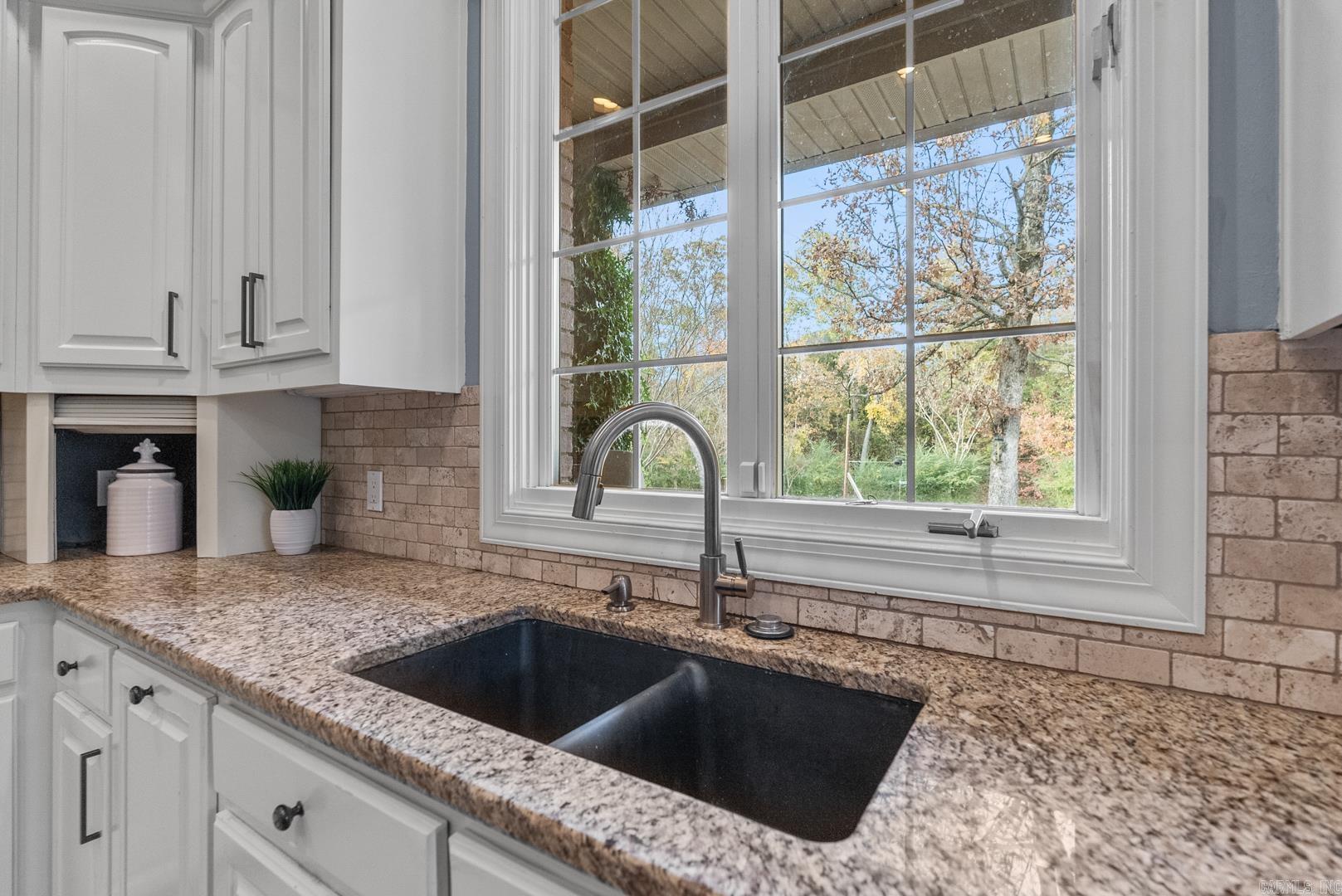 SHADY VALLEY - Residential