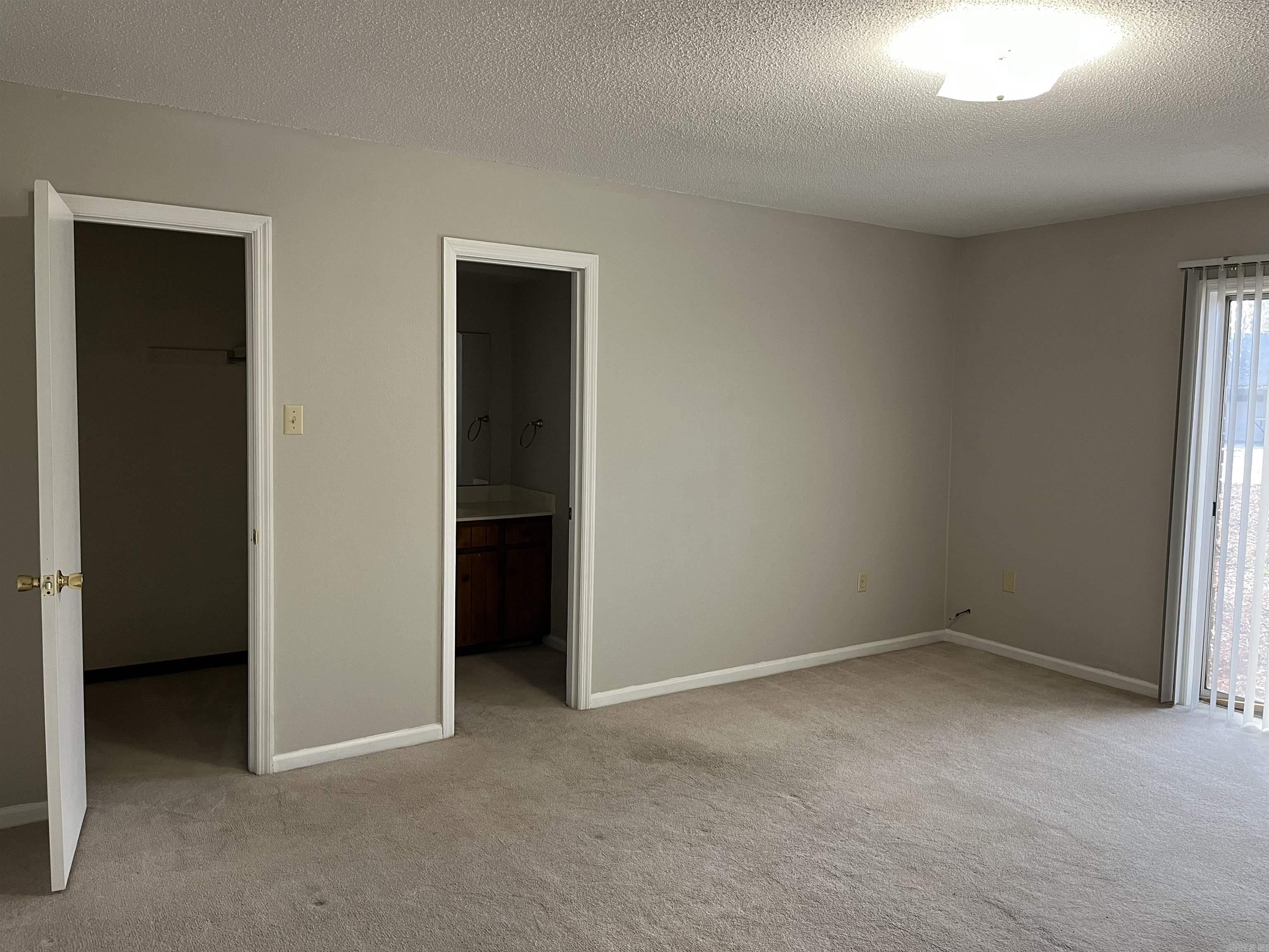Smoking Oaks - Residential