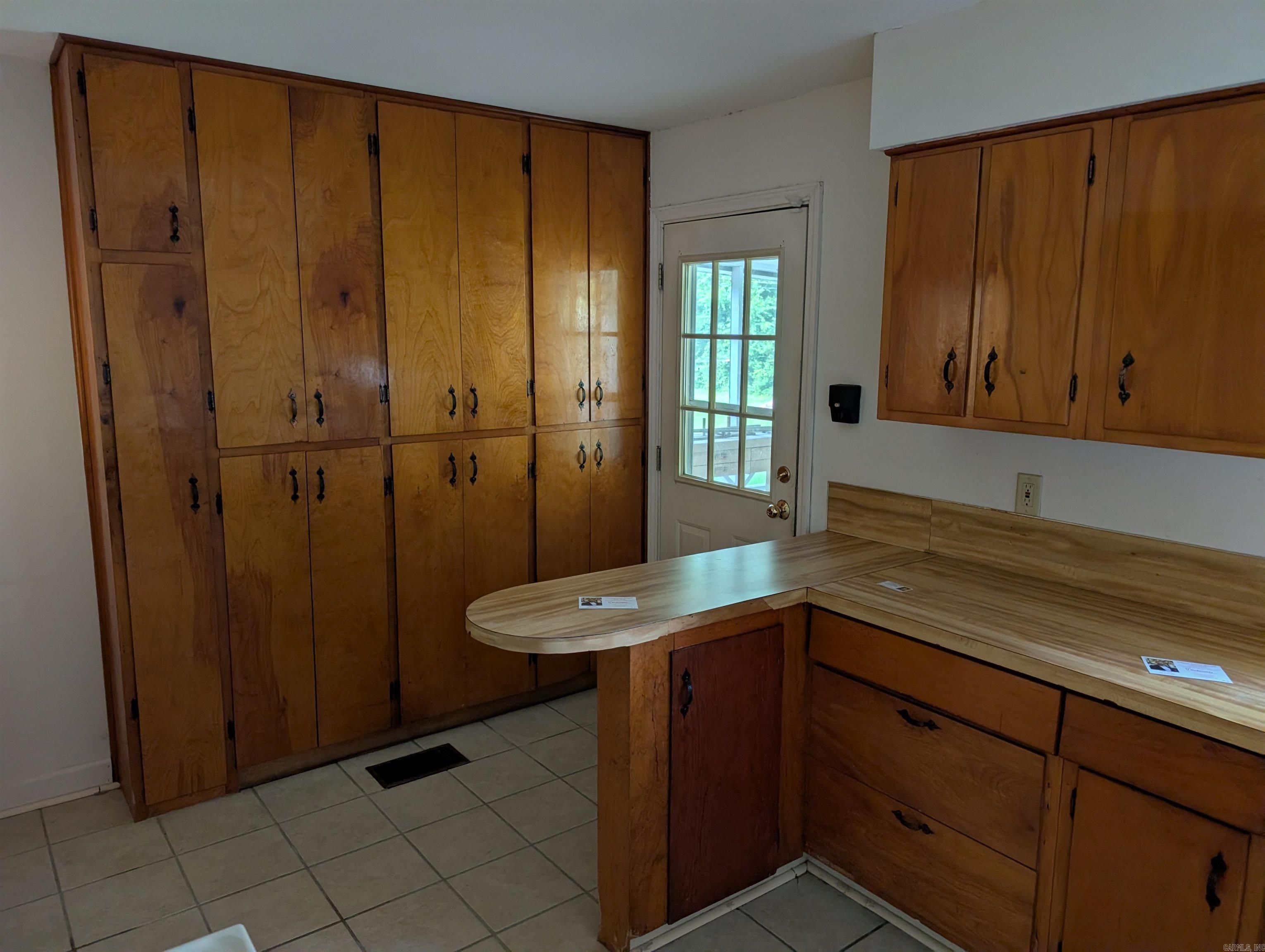 HAMILTON & BRACK - Residential