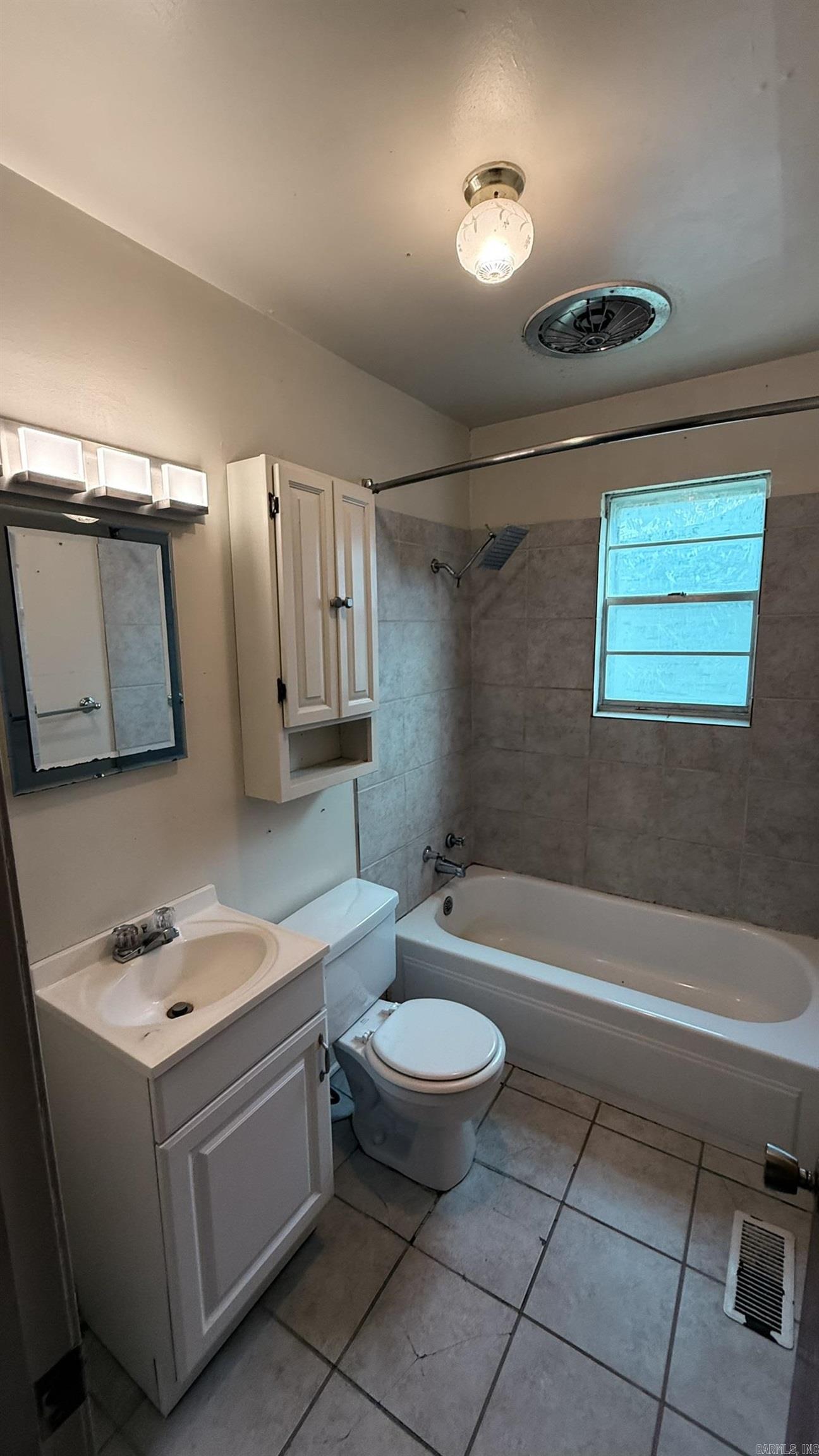 HAMILTON & BRACK - Residential
