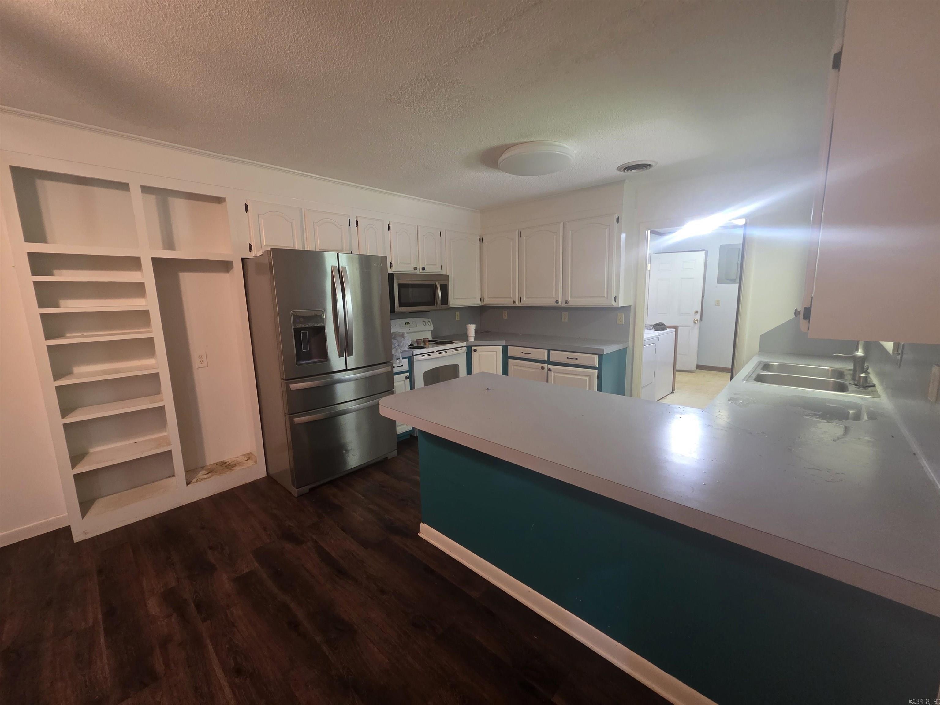 OAK FORREST - Residential