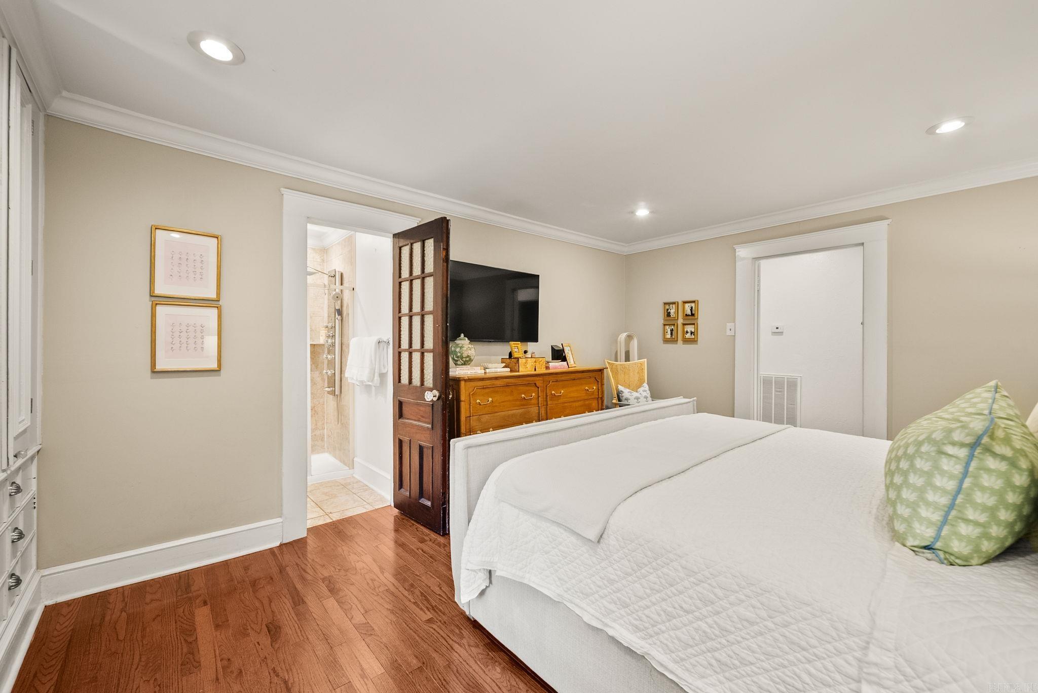 FOREST PARK - Residential