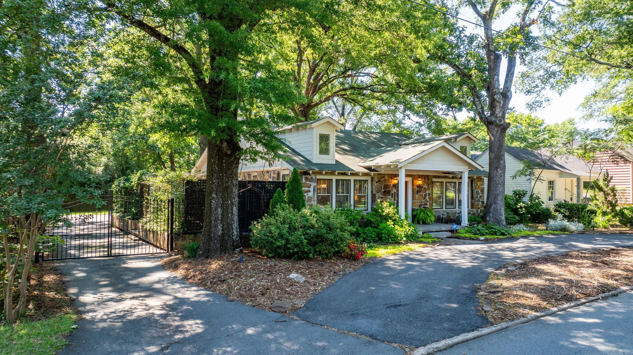 FOREST PARK - Residential